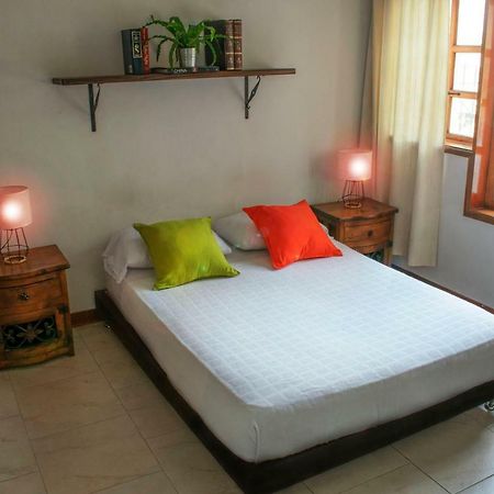 Casa Miraflores Кали Екстериор снимка