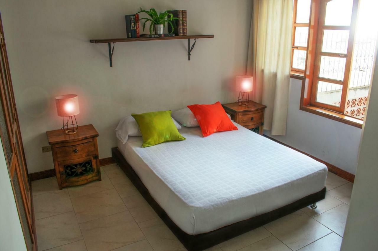 Casa Miraflores Кали Екстериор снимка